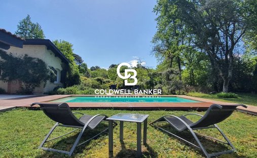House in Pessac, Nouvelle-Aquitaine, France 1