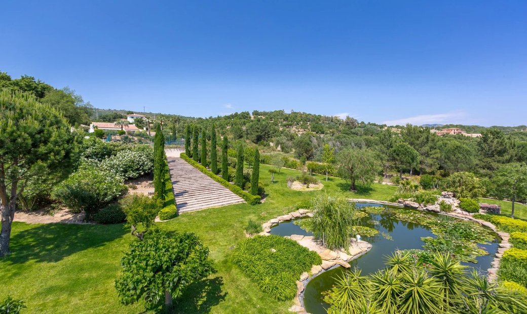 Exceptional Estate In Le Plan De La Tour, Provence Alpes Côte D'azur