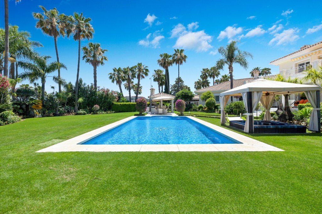 Villa in Nueva Andalucia, Marbella, Spain 4 - 11897643