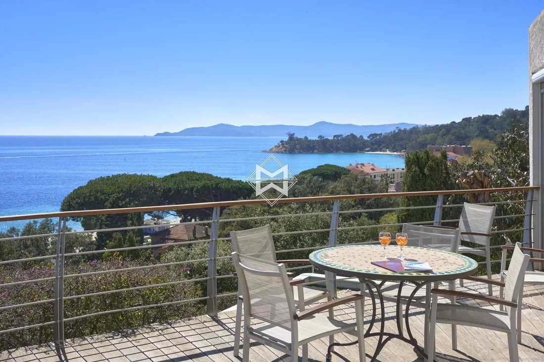 Prestige Property With In Le Lavandou, Provence Alpes Côte D'azur