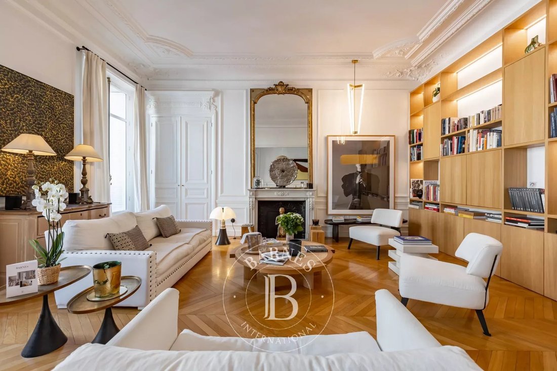Apartment in Paris, Île-de-France, France 1 - 12925092
