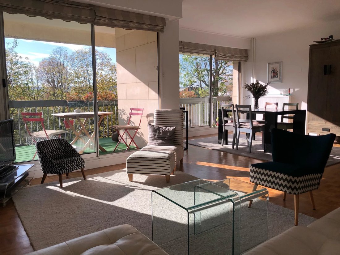 Chatou Apartment In Chatou, île De France, France For Sale (12774075)