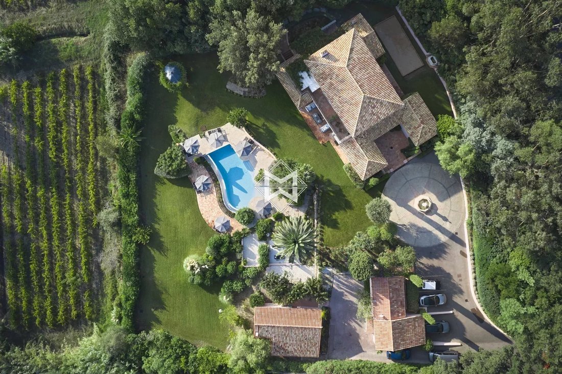 Villa in Saint-Tropez, Provence-Alpes-Côte d'Azur, France 3 - 11783511