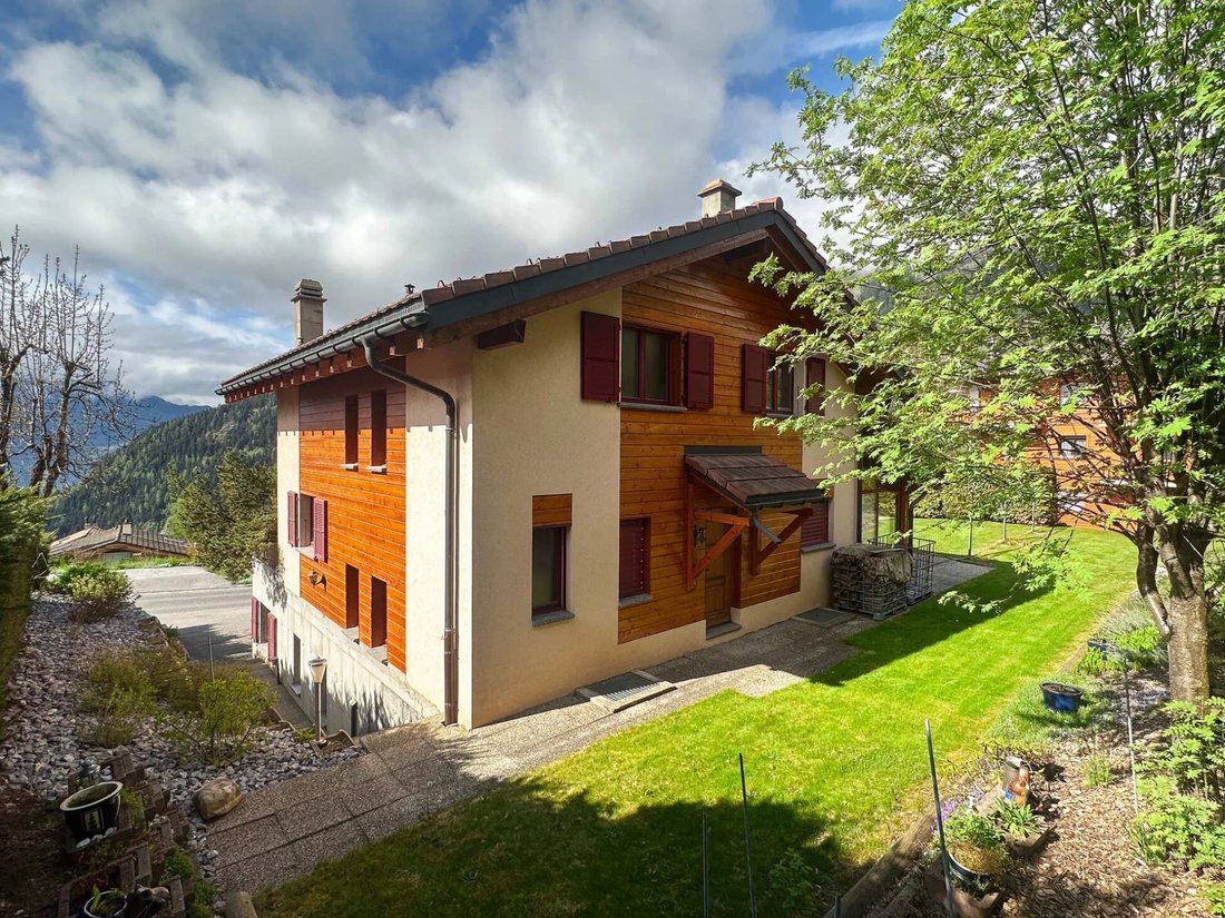 House in Leytron, Valais, Switzerland 1 - 12839690