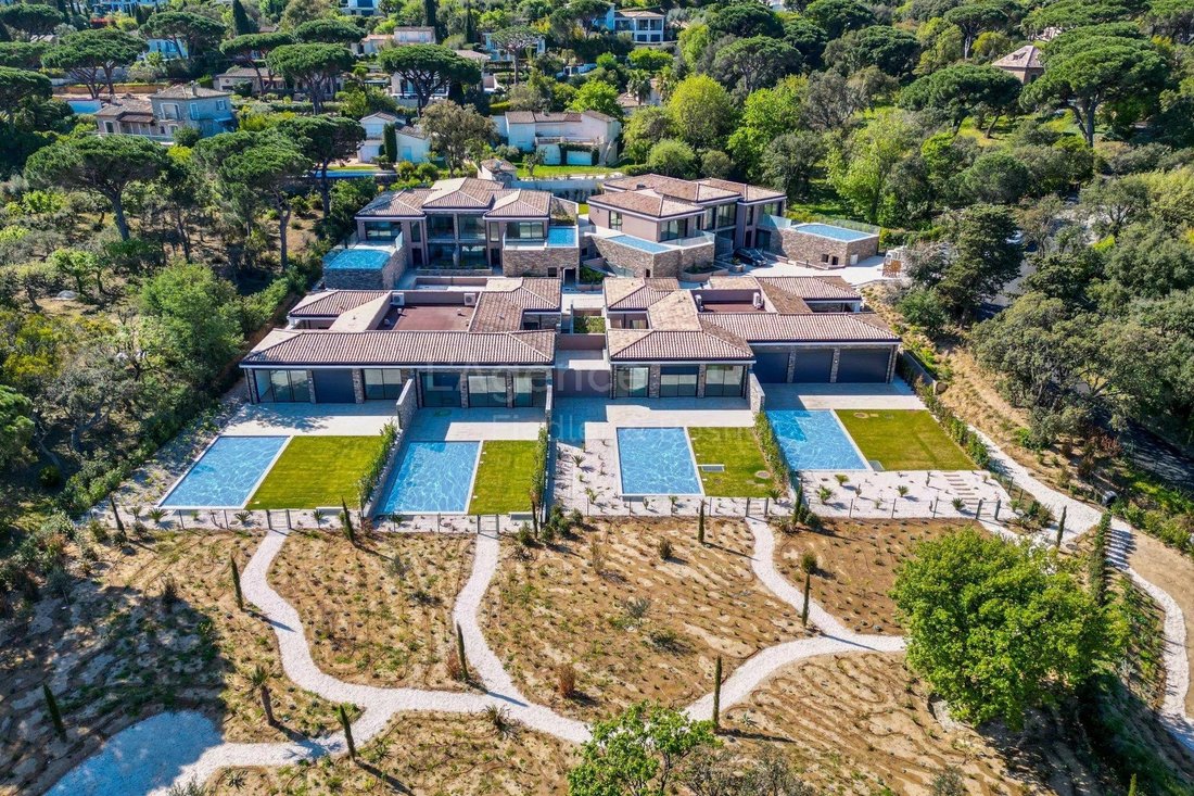 Ref 268 Real Estate Complex In Gassin, Provence Alpes Côte D'azur