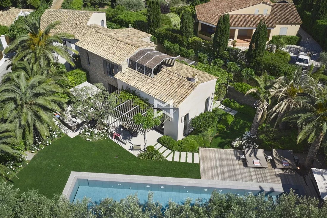 Villa in Saint-Tropez, Provence-Alpes-Côte d'Azur, France 1 - 11746888