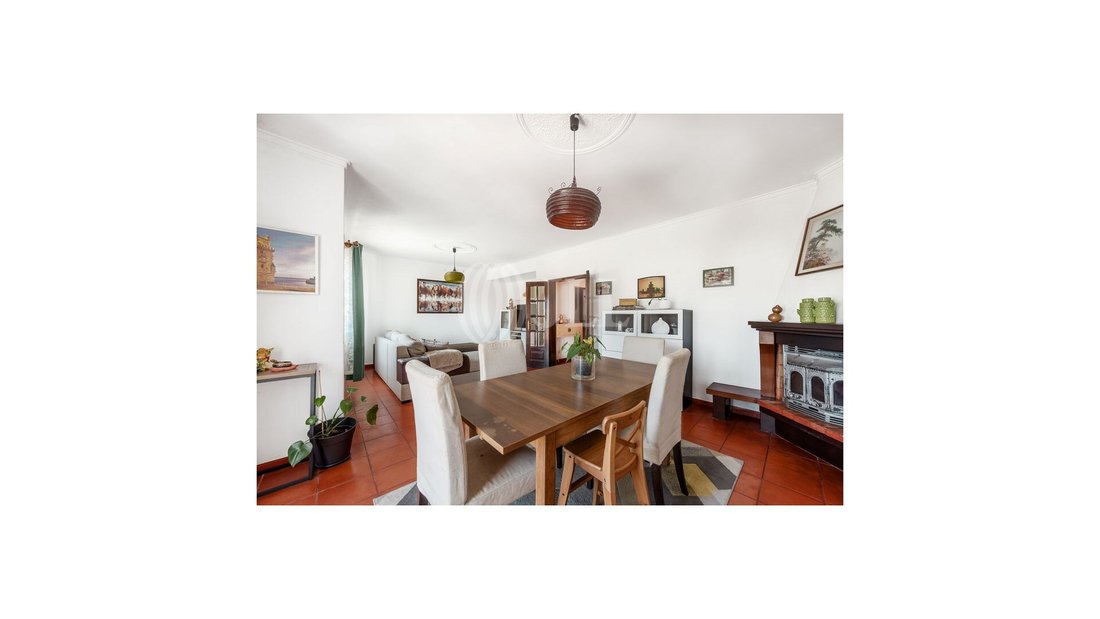 5 Bedroom Villa, In Azenhas Do Mar, In Colares In Colares, Lisbon