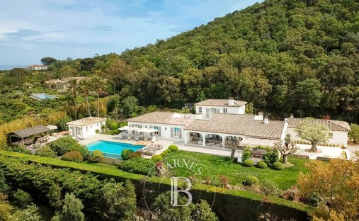 Villa in Saint-Tropez, Provence-Alpes-Côte d'Azur, France 1