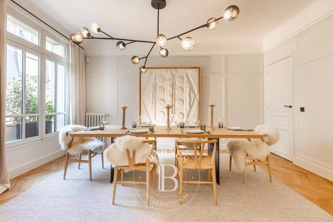Apartment in Paris, Île-de-France, France 4 - 12910911