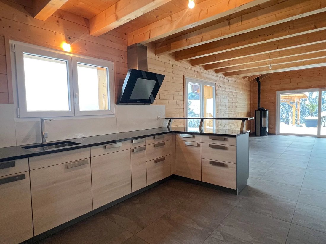 A 15 Minutes De L'autoroute Chalet De Standing In Valais, Switzerland For Sale (12740395)