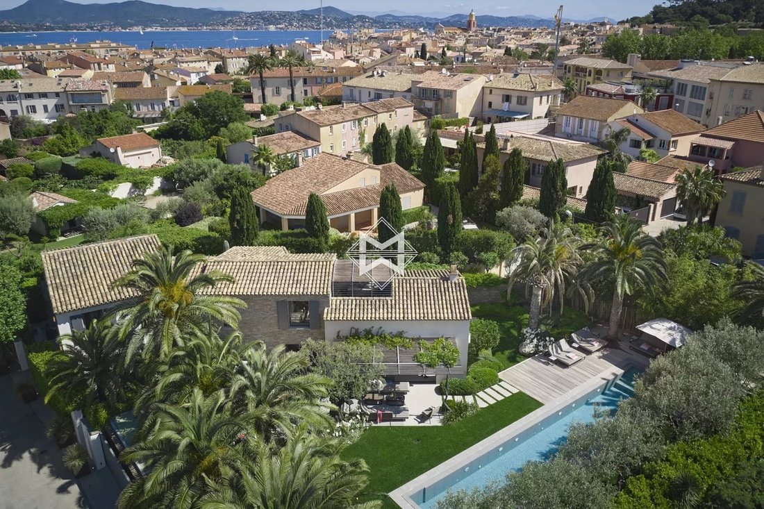 Villa in Saint-Tropez, Provence-Alpes-Côte d'Azur, France 2 - 11746888