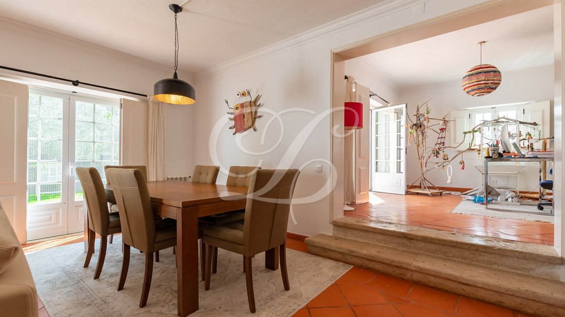 Estate With 10 Bedrooms With 3.720m2 Land Size With In Sintra, Lisbon