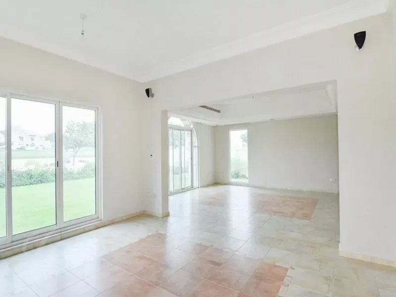 Golf Course View 5 Bedrooms Vacant In Dubai, Dubai, United Arab