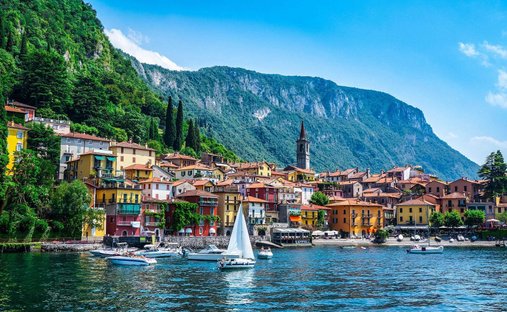 Villa in Historic Center, Como, Lombardy 1