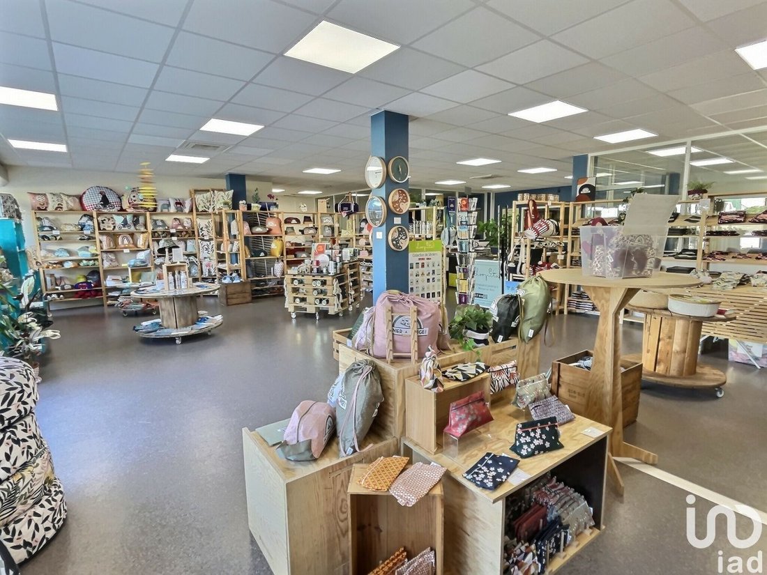 Vente Bâtiment 6 Pièces In Mimizan, Nouvelle Aquitaine, France For Sale (13057814)