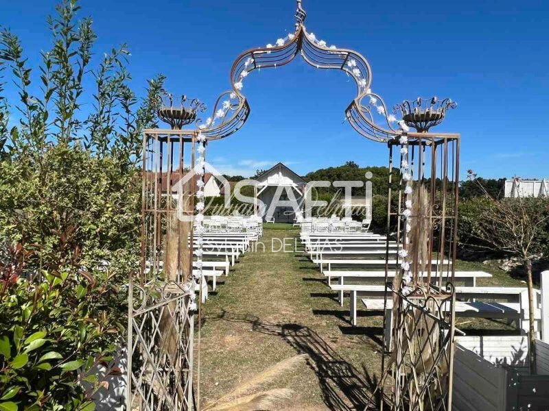 Grand Gîtes D'indre Et In Cravant Les Côteaux, Centre Val De Loire