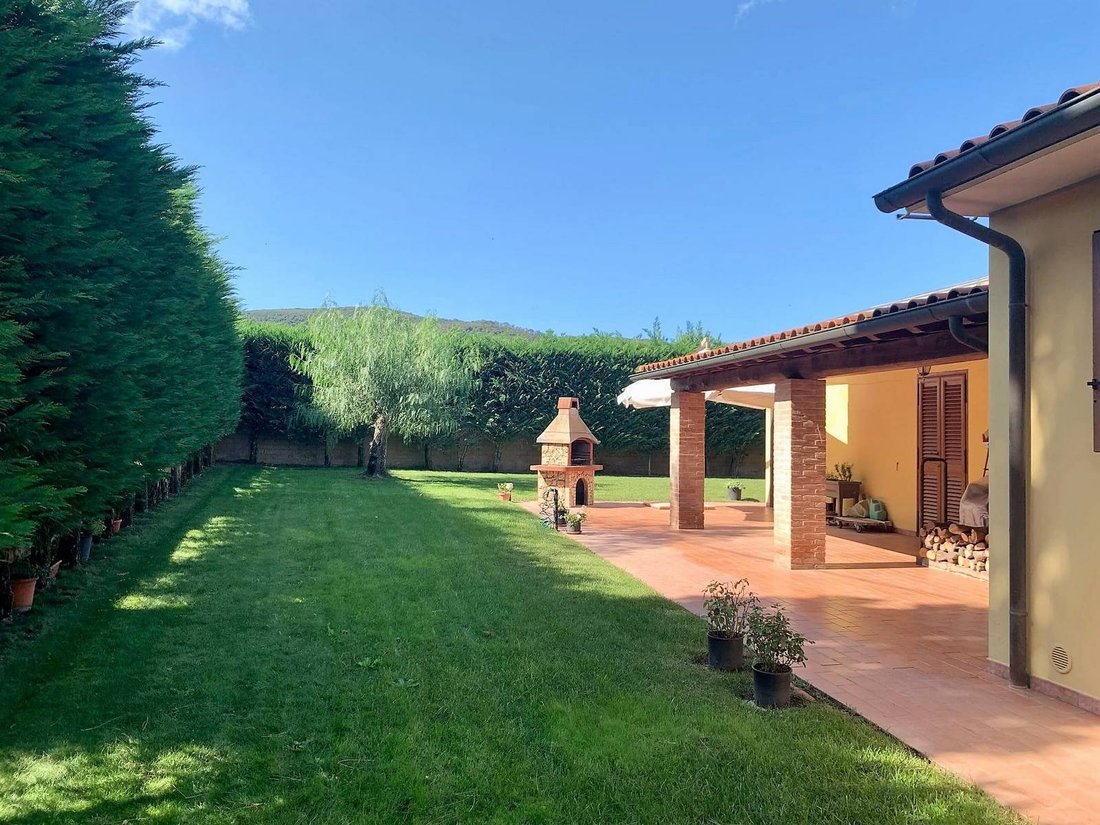 Villa in Center, Piombino, Tuscany 1 - 13057458