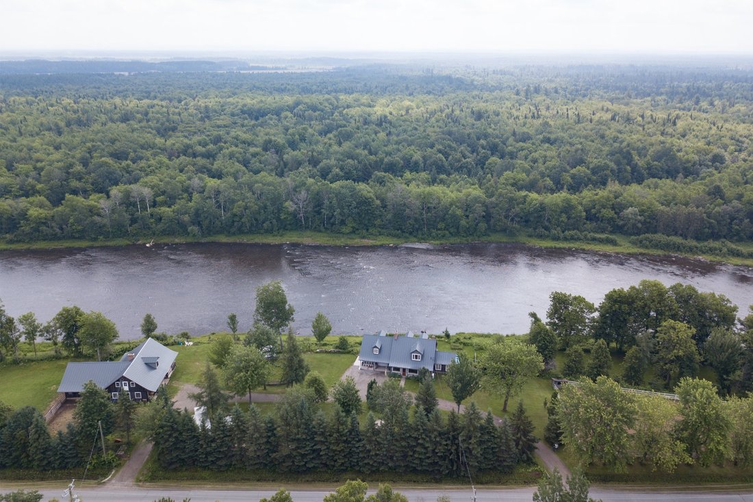 Saint Louis De Blandford, In Saint Louis De Blandford, Quebec, Quebec