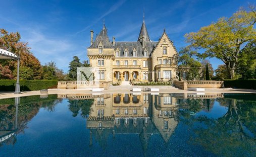 House in Sarlat-la-Canéda, Nouvelle-Aquitaine, France 1