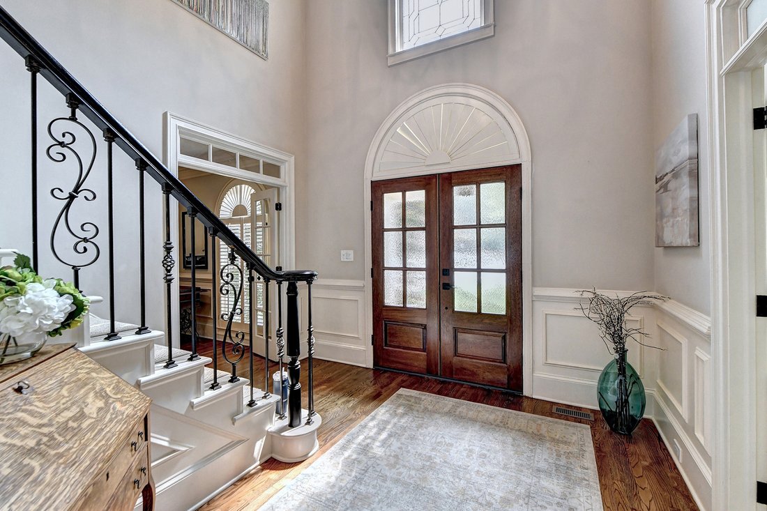 To 3860 Redcoat Way In Sought In Johns Creek, United