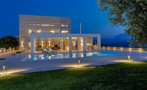 Villa in 4th Community of Heraklion - South, Heraklion, Greece 1