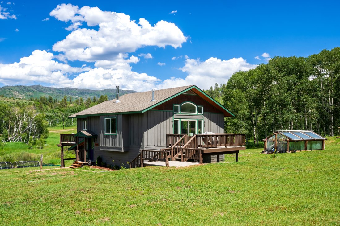Stagecoach Charmer In Oak Creek, Colorado, United States For Sale