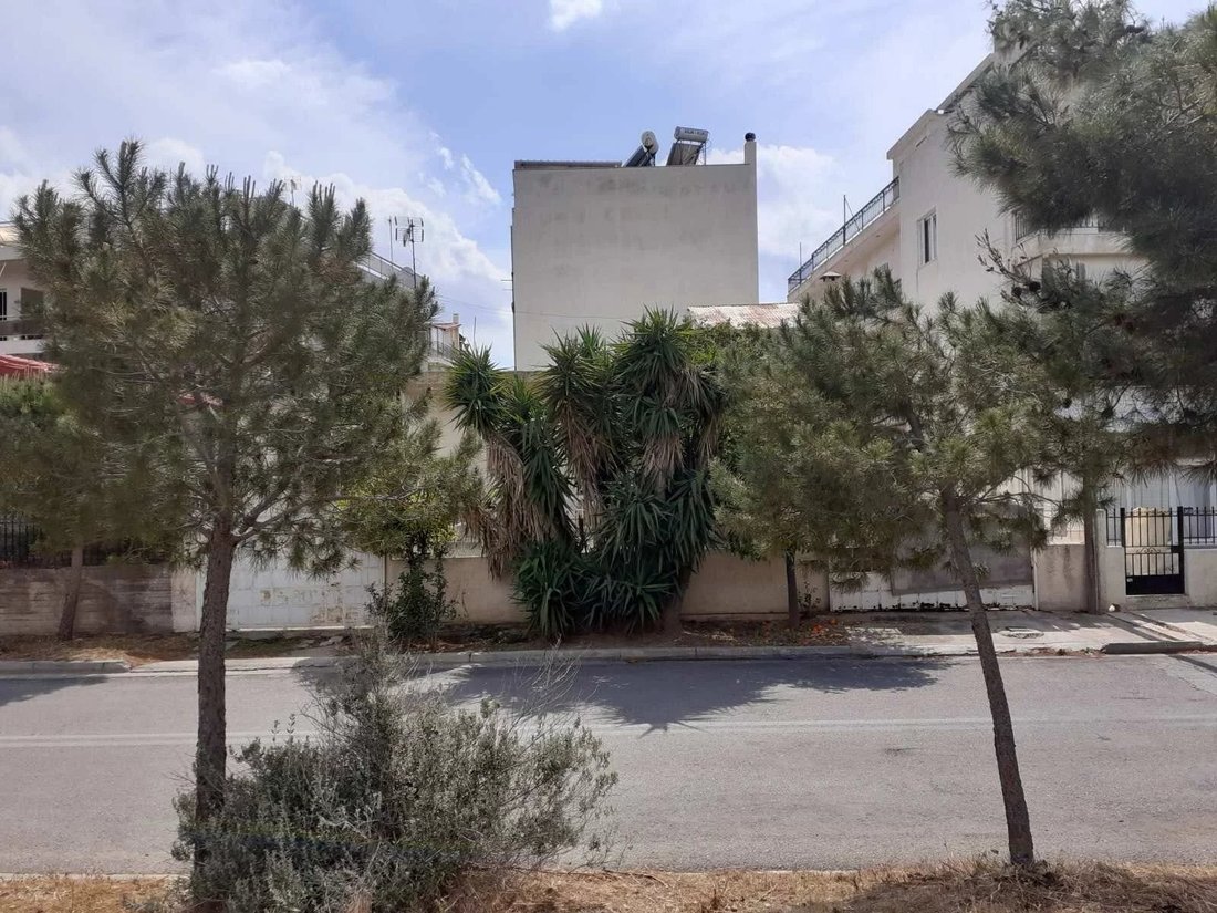 Plot With An Old In Glyfada, Decentralized Administration Of Attica