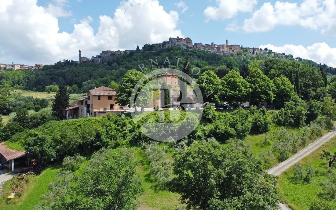 Villa in Montepulciano, Tuscany, Italy 2 - 12910970
