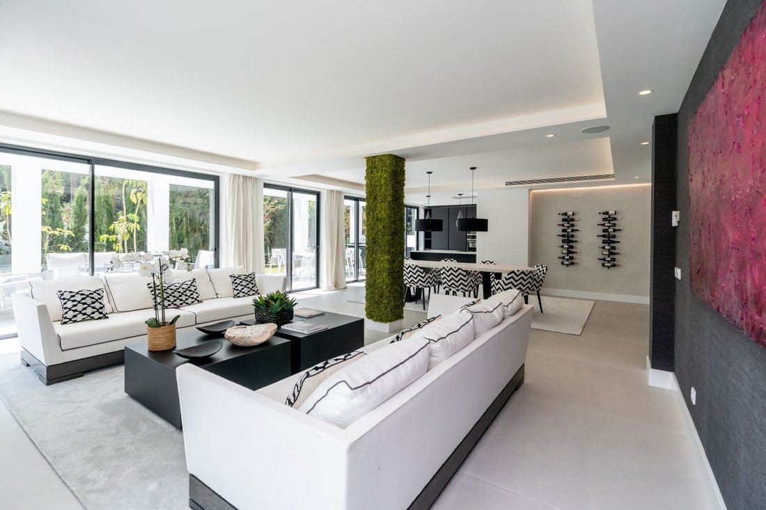 Villa in Nueva Andalucia, Marbella, Spain 2 - 13056871