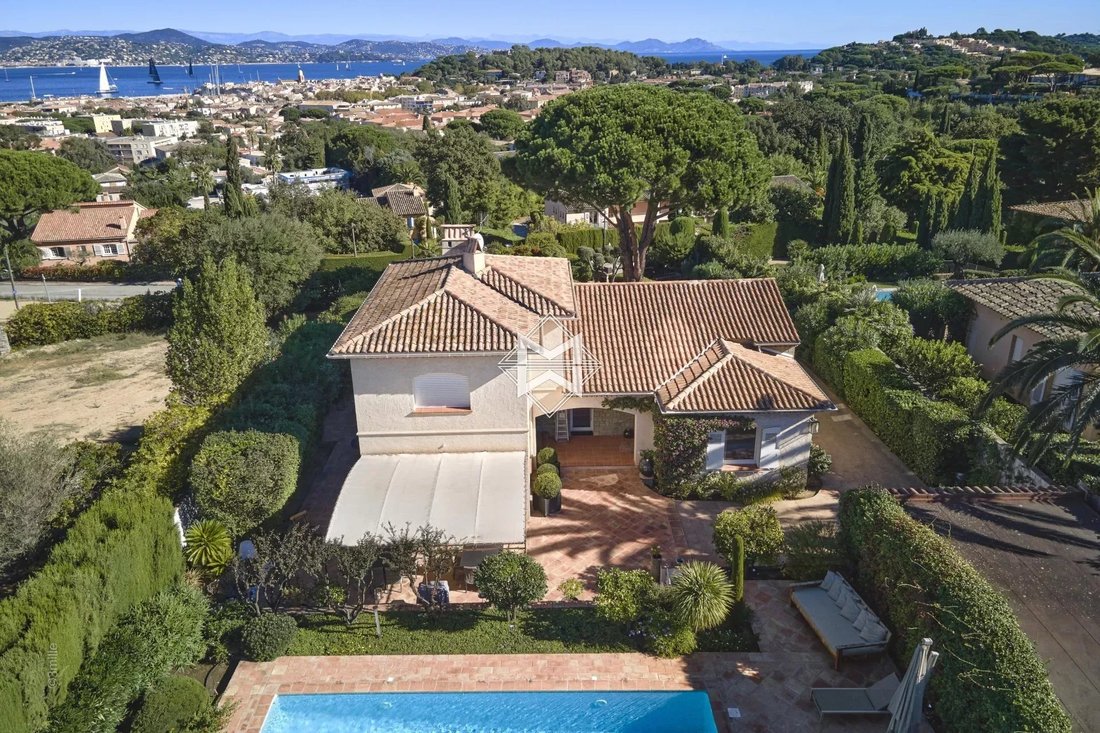 Villa in Saint-Tropez, Provence-Alpes-Côte d'Azur, France 2 - 12732195