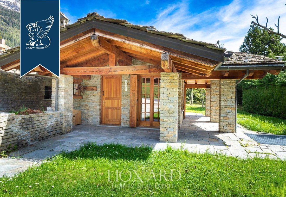Chalet For Sale In The Small Hamlet Of La Saxe In In Courmayeur, Aosta