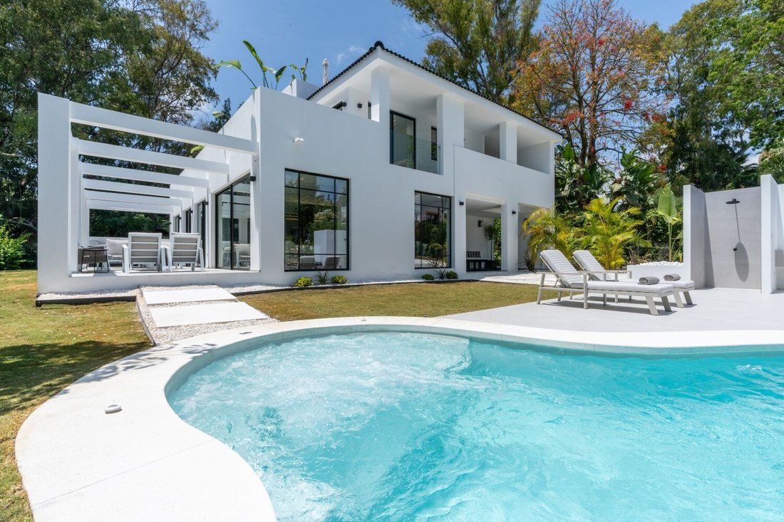 Villa in Nueva Andalucia, Marbella, Spain 4 - 13056871