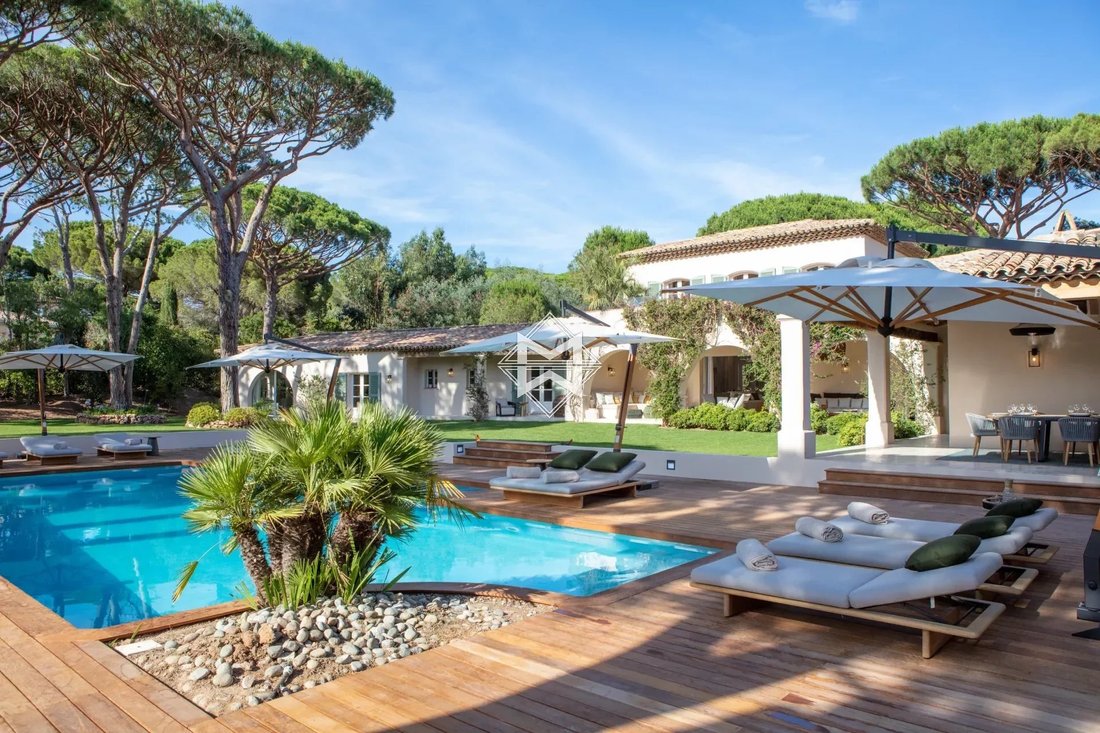 Villa in Saint-Tropez, Provence-Alpes-Côte d'Azur, France 2 - 12744187
