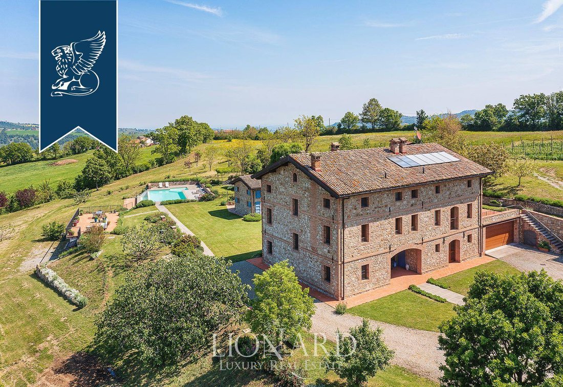 Villa in Pavullo Nel Frignano, Emilia-Romagna, Italy 3 - 13058270