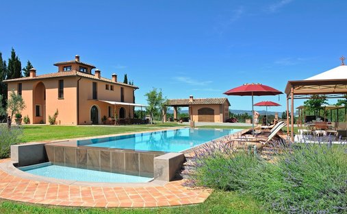 Villa in Peccioli, Tuscany, Italy 1
