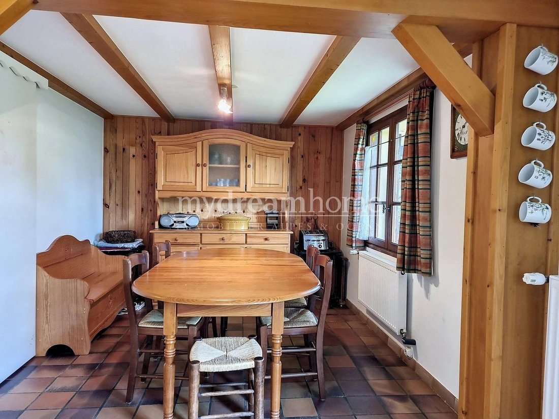 Nice And Quiet Chalet In Crest Voland In Cohennoz, Auvergne Rhône Alpes