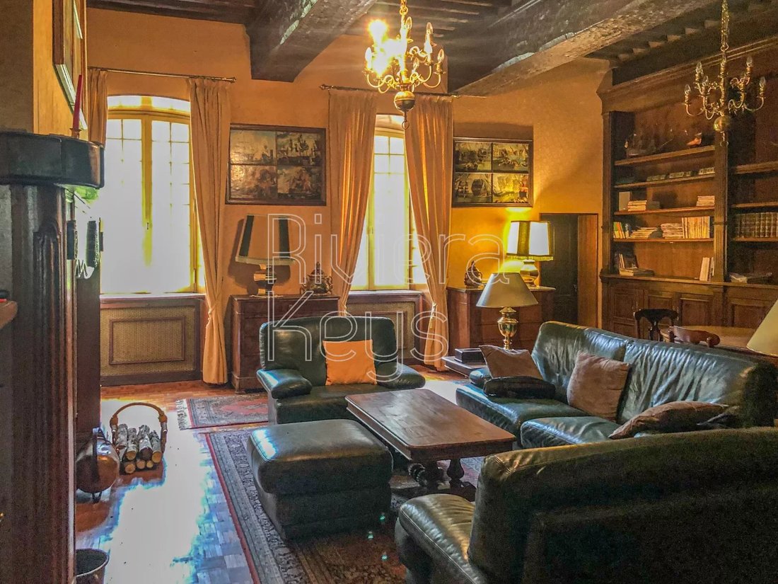 Whispers of the Âgout: A 17th-Century Castle’s Timeless Embrace in Occitanie’s Secret Valley