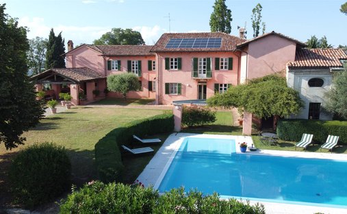 Estate in Costigliole d'Asti, Piedmont, Italy 1