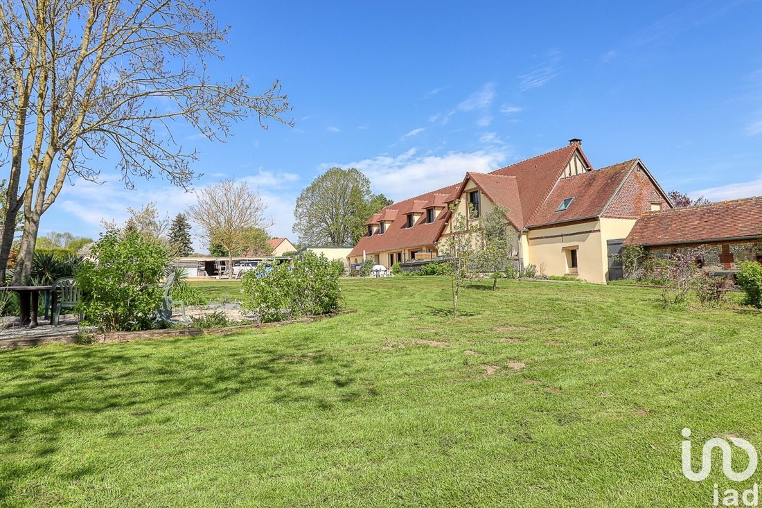 Vente Maison/Villa 7 Pièces In Auneuil, Hauts De France, France For
