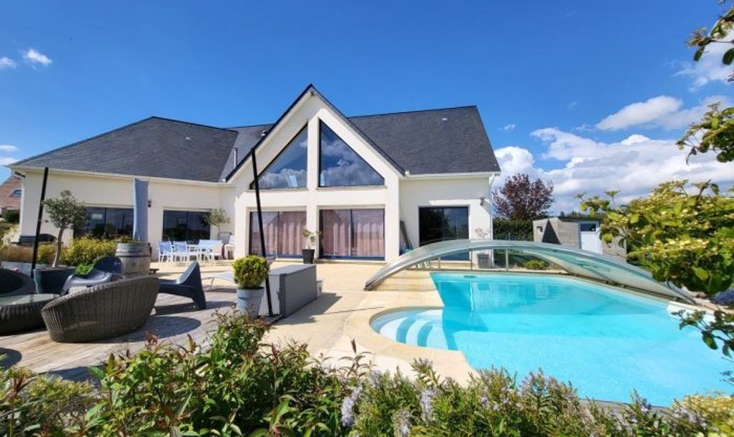 Étretat Villa In étretat, Normandy, France For Sale (13063406)