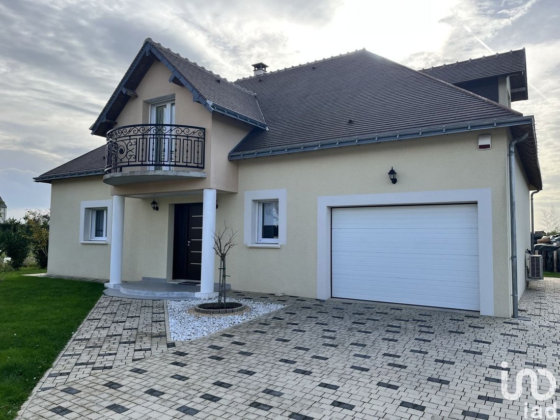 Vente Maison/Villa 4 Pièces In Amboise, Centre Val De Loire, France For