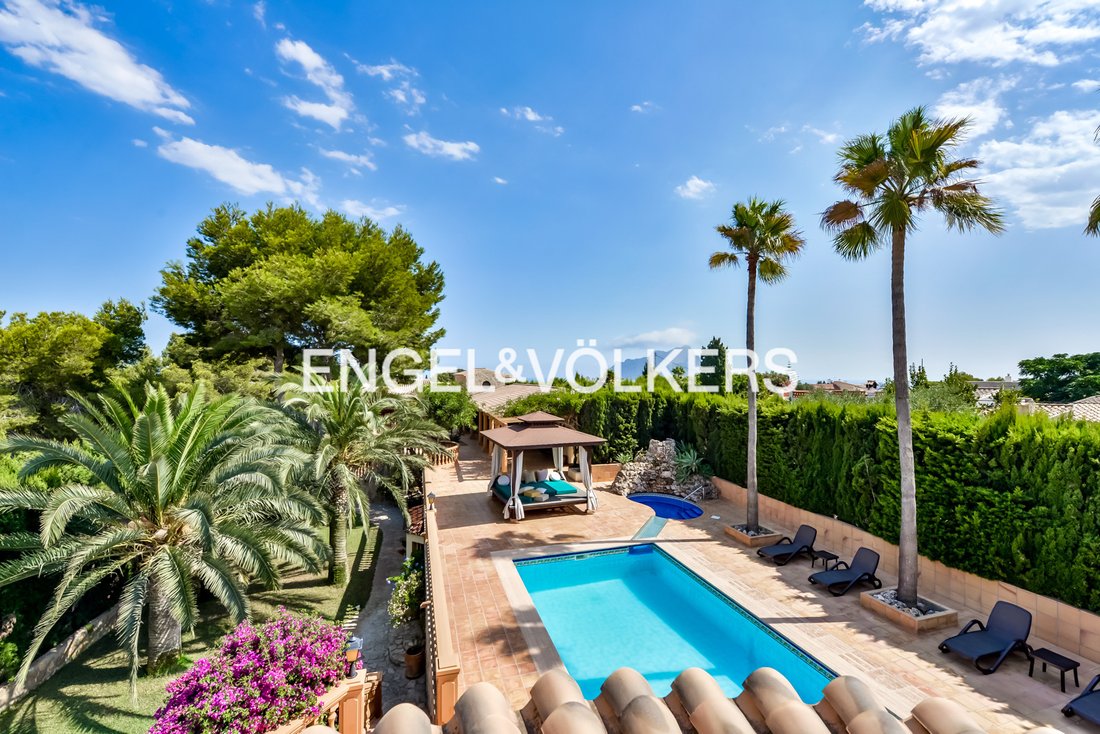 Villa in Calp, Land Valencia, Spanien 1 - 13068977