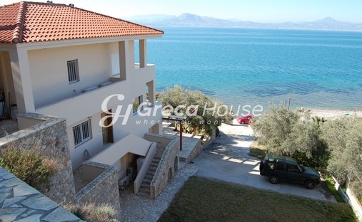 Villa in Community of Loutraki - Perachora, Loutraki - Perachora, Greece 1