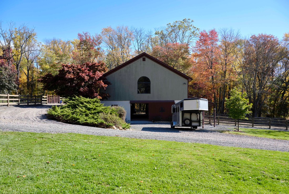 17 Fox Hill Road, Califon, Nj 07830 In Tewksbury, New Jersey, United