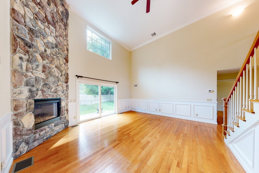 7 Annie's Wy In Barrington, Rhode Island, United States For Sale (13068518)