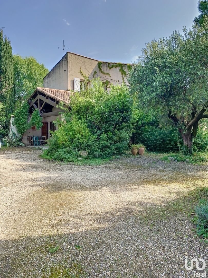 Vente Maison/Villa In Saint étienne Du Grès, Provence Alpes Côte D'azur