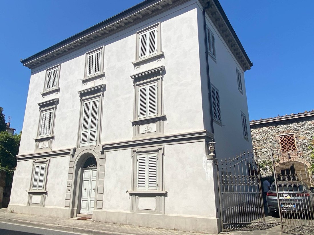 Villa in Pieve di Brancoli, Lucca, Tuscany 1 - 12745431