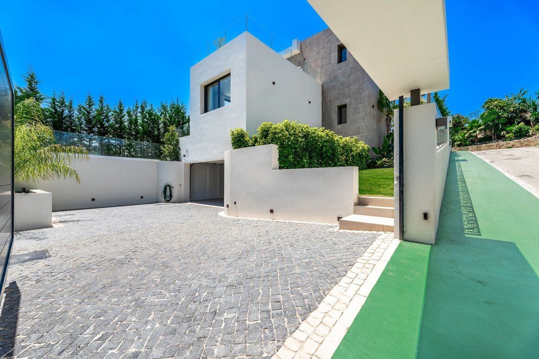 Villa in Nueva Andalucía, Marbella, Spanien 5 - 13069403