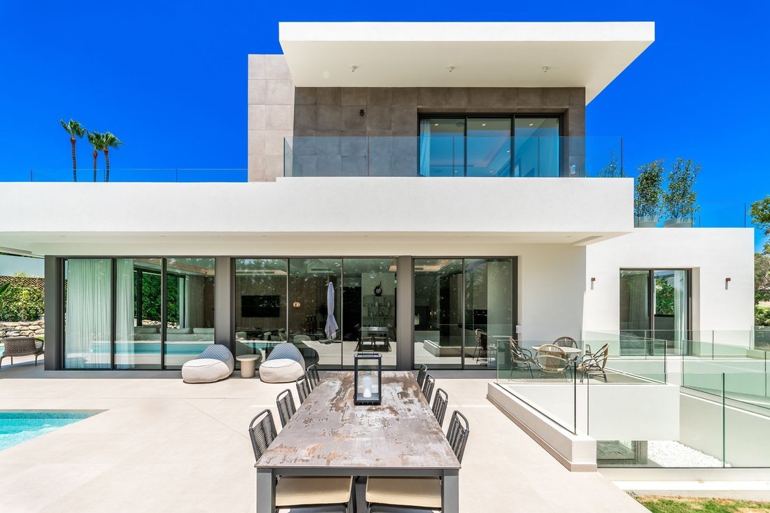 Villa in Nueva Andalucía, Marbella, Spanien 3 - 13069403