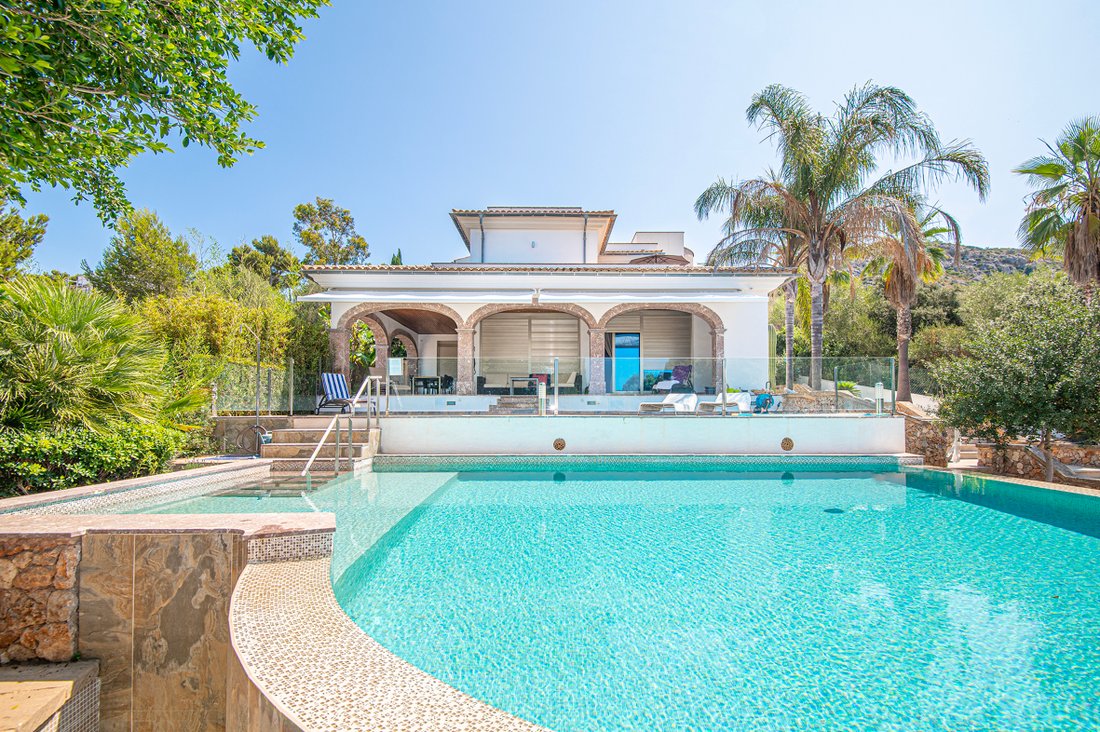 Villa in Alcudia, Balearic Islands, Spain 1 - 13072974